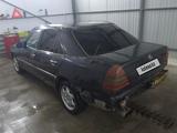 Mercedes-Benz C 180 1994 года за 700 000 тг. в Семей – фото 2