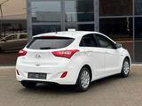 Hyundai Elantra 2014 года за 4 500 000 тг. в Уральск – фото 2