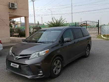 Toyota Sienna 2015 года за 8 000 000 тг. в Шымкент – фото 12