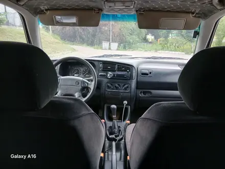 Volkswagen Golf 1997 года за 1 300 000 тг. в Алматы – фото 10