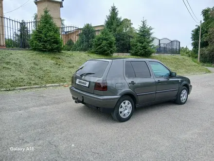 Volkswagen Golf 1997 года за 1 300 000 тг. в Алматы – фото 7