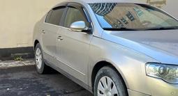 Volkswagen Passat 2006 годаүшін3 550 000 тг. в Астана – фото 4