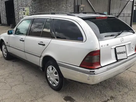 Mercedes-Benz C 230 1997 года за 2 150 500 тг. в Урджар – фото 4