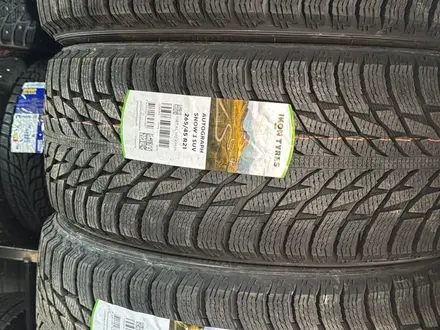 Новые зимние шины Ikon tyres лип. за 500 000 тг. в Актобе