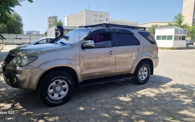 Toyota Fortuner 2006 годаfor7 900 000 тг. в Актау