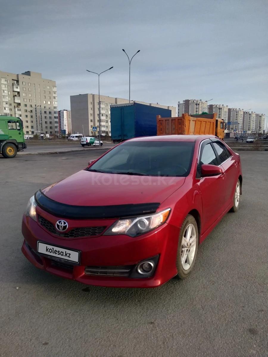 Toyota Camry 2014 г.