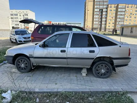 Opel Vectra 1992 года за 400 000 тг. в Актобе – фото 4