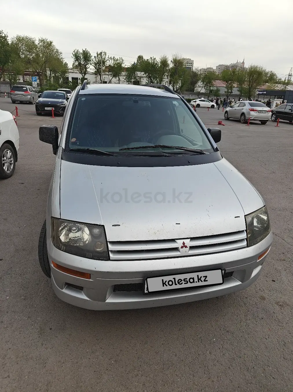 Mitsubishi Space Runner, 1999