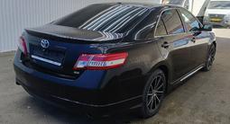 Toyota Camry 2010 года за 4 009 000 тг. в Актобе – фото 4