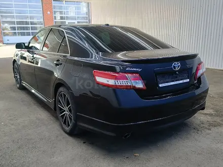 Toyota Camry 2010 года за 4 009 000 тг. в Актобе – фото 6