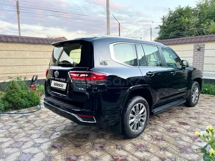 Toyota Land Cruiser 2022 года за 51 500 000 тг. в Алматы – фото 8