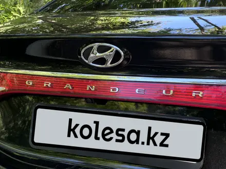 Hyundai Grandeur 2016 года за 9 500 000 тг. в Тараз – фото 25