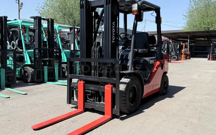 Toyota  TOYOTA 02-8FG25 2018 года за 11 200 000 тг. в Алматы