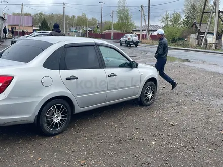 ВАЗ (Lada) Granta 2190 2019 года за 3 500 000 тг. в Усть-Каменогорск – фото 2