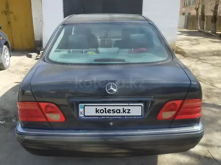 Mercedes-Benz E 280 1998 года за 3 700 000 тг. в Жезказган – фото 4
