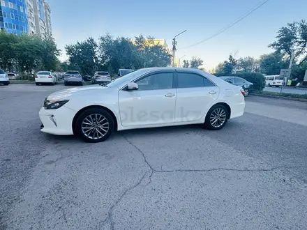 Toyota Camry 2017 года за 12 500 000 тг. в Астана