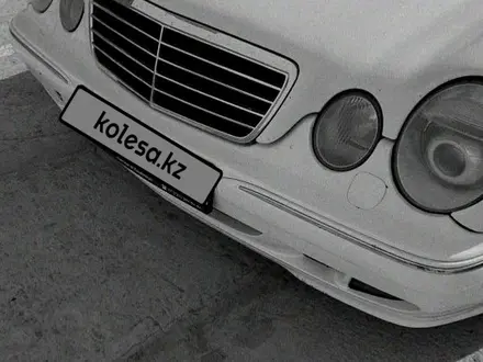 Mercedes-Benz E 320 2001 года за 5 000 000 тг. в Актау