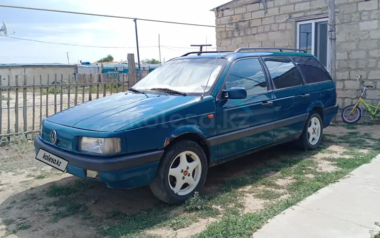 Volkswagen Passat 1992 годаfor1 000 000 тг. в Актобе