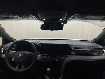 Toyota Camry Luxe eCVT 2026 года за 23 500 000 тг. в Алматы – фото 8