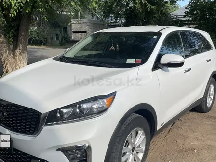 Kia Sorento 2018 года за 6 500 000 тг. в Уральск – фото 2