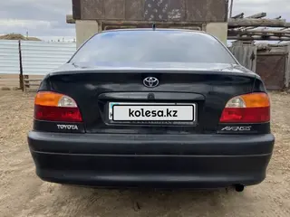 Toyota Avensis, 1998