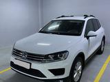 Volkswagen Touareg 2017 года за 24 000 000 тг. в Алматы – фото 3