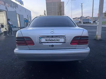 Mercedes-Benz E 320 1997 года за 3 200 000 тг. в Кызылорда – фото 5