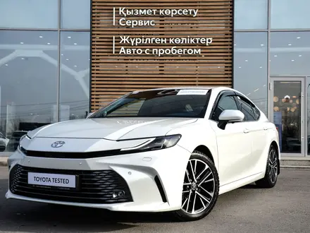 Toyota Camry Luxe 2025 года за 24 800 000 тг. в Кызылорда