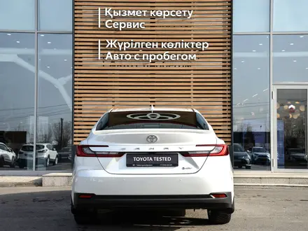 Toyota Camry Luxe 2025 года за 24 800 000 тг. в Кызылорда – фото 4