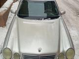 Mercedes-Benz E 200 2002 годаfor3 500 000 тг. в Караганда