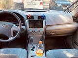 Toyota Camry 2007 года за 7 000 000 тг. в Атырау – фото 3