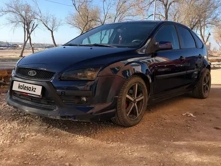 Ford Focus 2005 года за 550 000 тг. в Караганда – фото 3