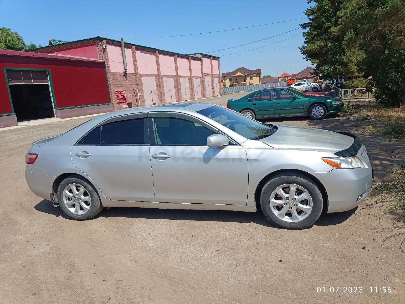 Toyota Camry 2007 г.