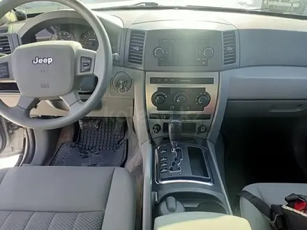 Jeep Grand Cherokee 2006 года за 6 850 000 тг. в Петропавловск – фото 7