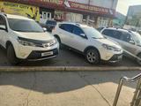 Toyota RAV4 2014 года за 10 500 000 тг. в Семей