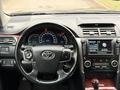 Toyota Camry 2014 годаfor9 900 000 тг. в Алматы – фото 27