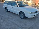 Volkswagen Passat 1995 годаfor1 350 000 тг. в Уральск