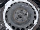 Оригинальные диски Volkswagen t5 5/120 за 2 777 тг. в Актобе