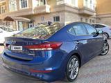 Hyundai Elantra 2017 года за 5 400 000 тг. в Атырау