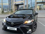 Toyota Camry 2020 года за 12 400 000 тг. в Астана – фото 2