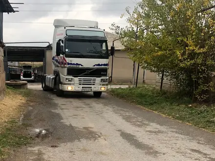 Volvo  FH 2001 года за 12 500 000 тг. в Сарыагаш