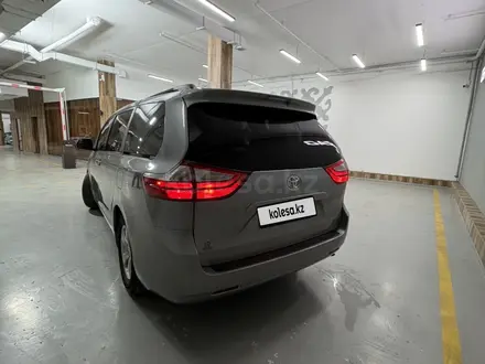 Toyota Sienna 2015 года за 13 500 000 тг. в Астана – фото 4