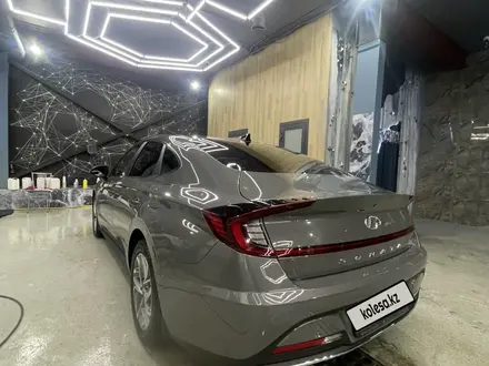 Hyundai Sonata 2023 года за 12 800 000 тг. в Костанай – фото 3