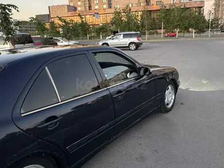 Mercedes-Benz E 320 1999 года за 3 800 000 тг. в Астана – фото 9