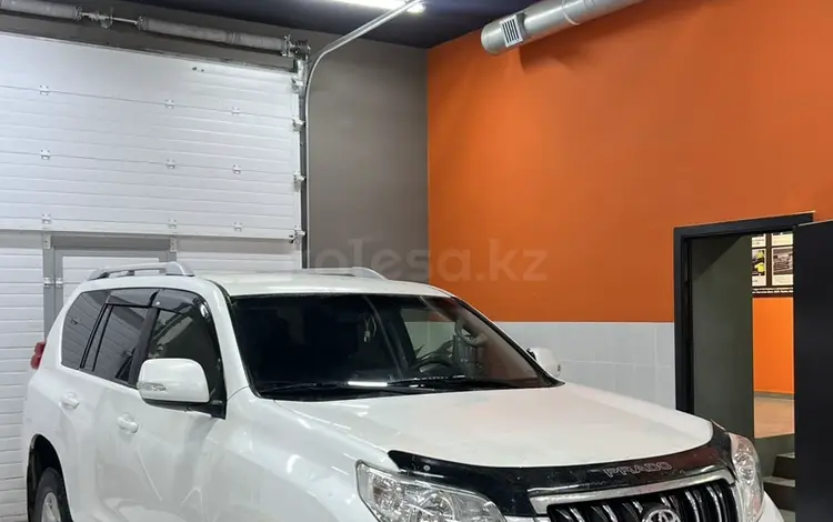 Toyota Land Cruiser Prado 2012 года за 14 200 000 тг. в Актобе