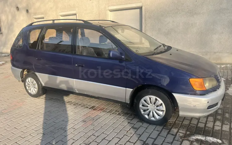 Toyota Ipsum 1996 года за 2 700 000 тг. в Алматы