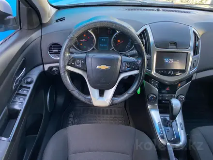 Chevrolet Cruze 2014 года за 3 910 000 тг. в Алматы – фото 20