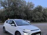 Hyundai Bayon 2024 года за 8 300 000 тг. в Караганда – фото 3