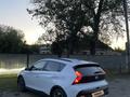 Hyundai Bayon 2024 года за 8 300 000 тг. в Караганда – фото 2