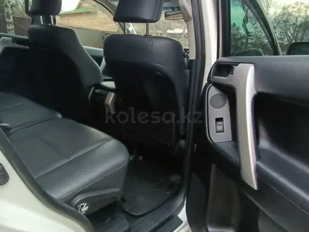 Toyota Land Cruiser Prado 2018 года за 20 500 000 тг. в Караганда – фото 20